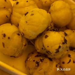 上海新天地「本甄精品川菜」 自貢特色炒湯圓口感與食客評價(jià)全解析