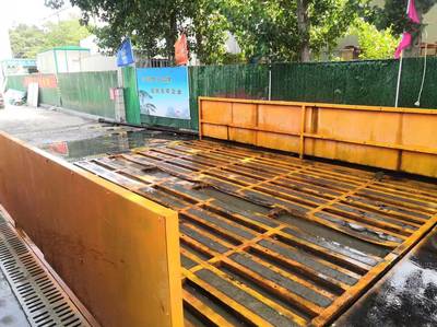 文昌湖區(qū)開展揚(yáng)塵治理督查專項(xiàng)行動與完善非道路移動機(jī)械管理平臺